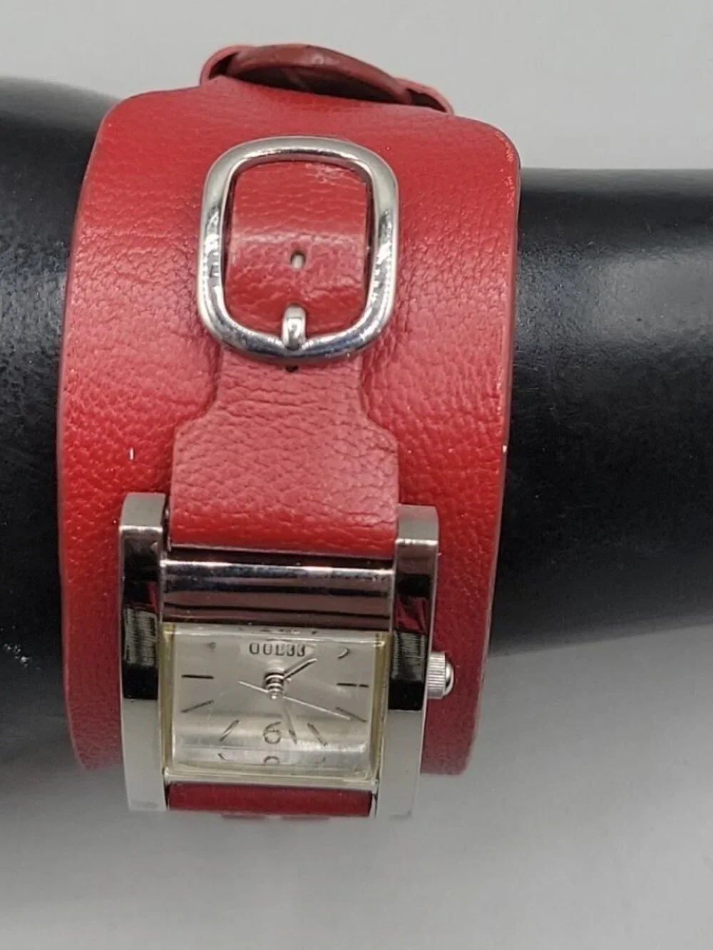 Vintage GUESS Women's Cuff Watch Red Leather Wide Bund Band Square Silver Tank